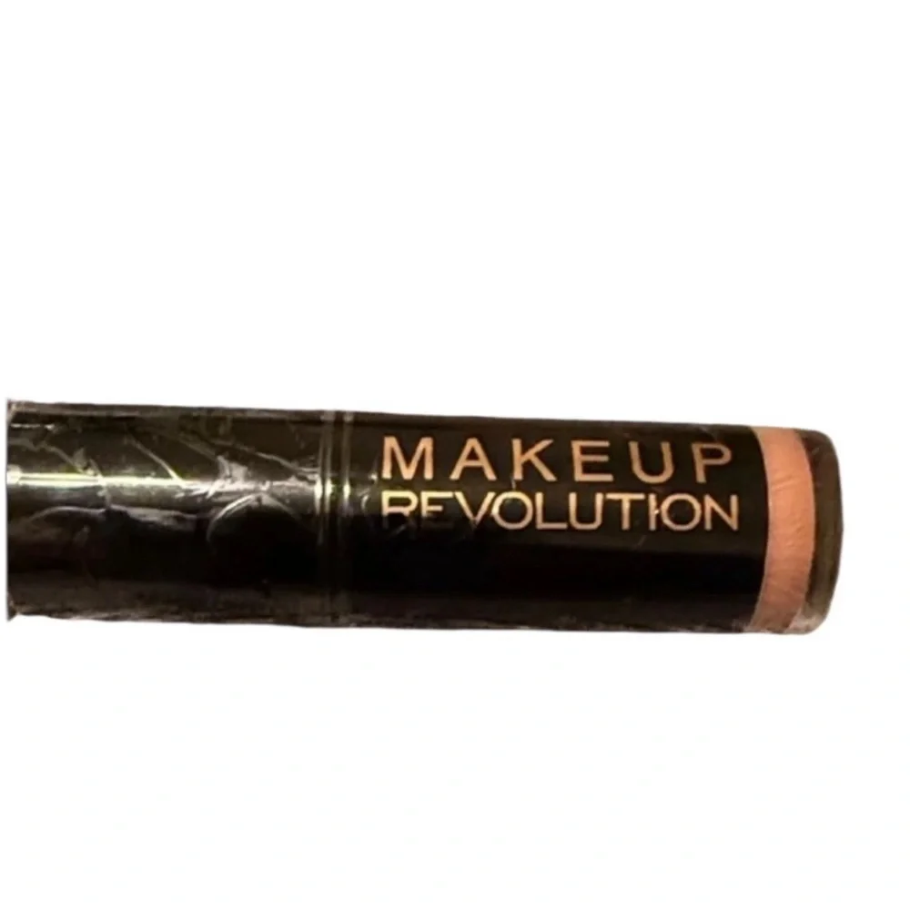 Makeup Revolution London Iconic Pro Lipstick Love Nude 20071‎ New Sealed